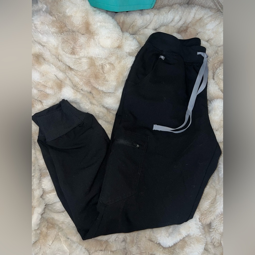 Black Low Rise Zamora Scrub Joggers